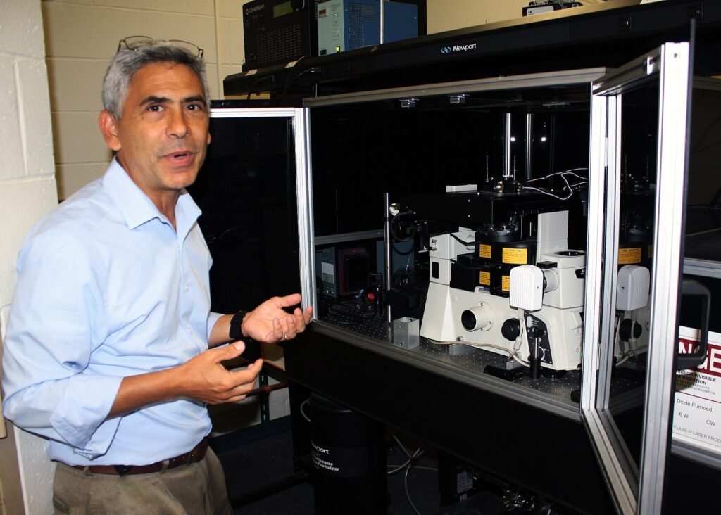 Disrupting the research process, changing materials science with robotics, AI and autonomy 160909-F-ZS991-002.jpg