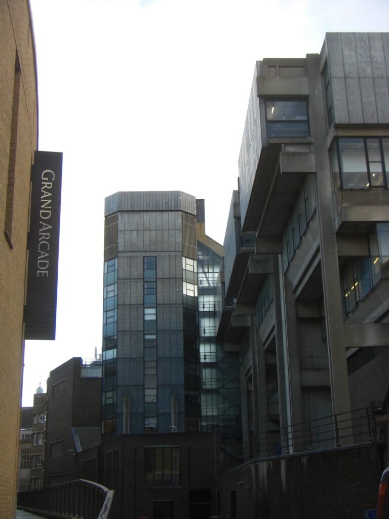 IA en Español: Navegando la Ola de Información y Filtrando Calidad en 2026