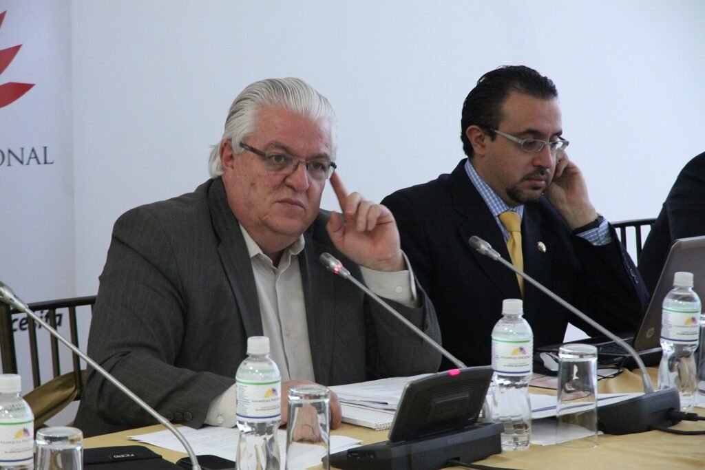 El Arte de Susurrar a los Agentes: La Nueva Frontera de la Influencia en la IA